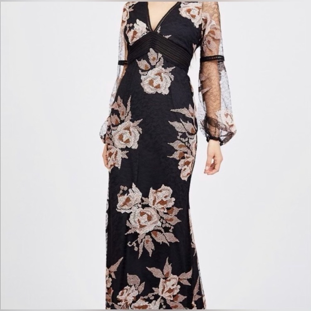 BELLE BADGLEY MISCHKA EVENING GOWN TIERRA MAXI​​​​​‎